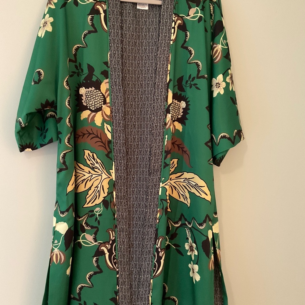 Chico's Green Floral Open Front Kimono
